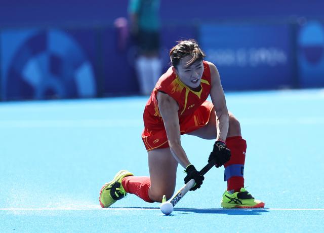 v体育-Day 12前瞻：花游攀岩冲击历史首金 中国举重亮相