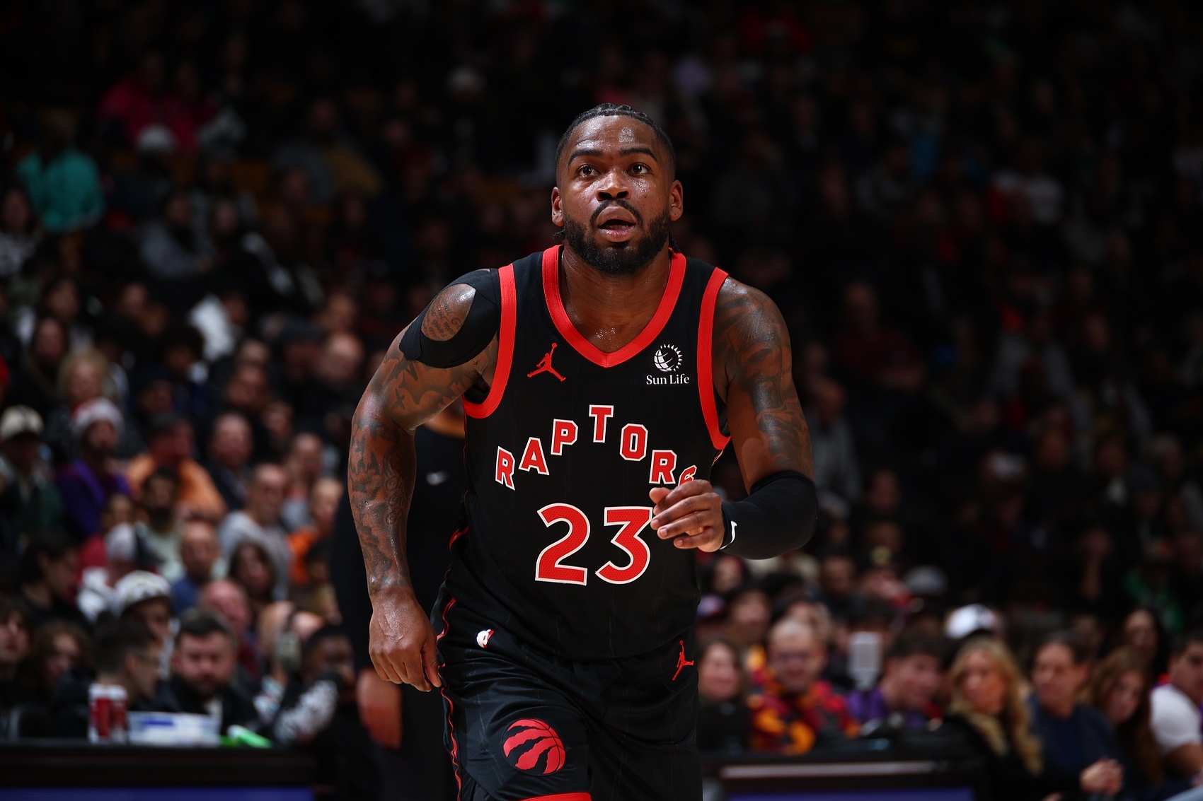 v站-13助攻生涯新高！谢德：英格拉姆只获得13次出手 这是我的问题