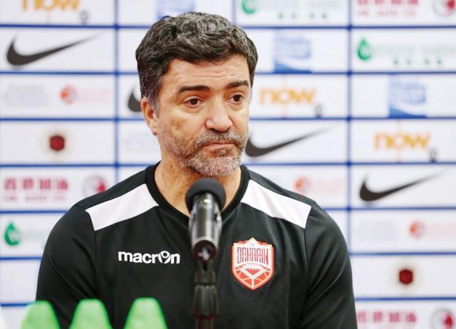 v站-亚洲杯西亚双雄突然换帅 合同期满不再续约