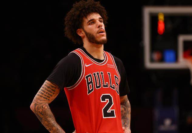 鲍尔逐步恢复动态训练 本赛季能否复出仍然存疑