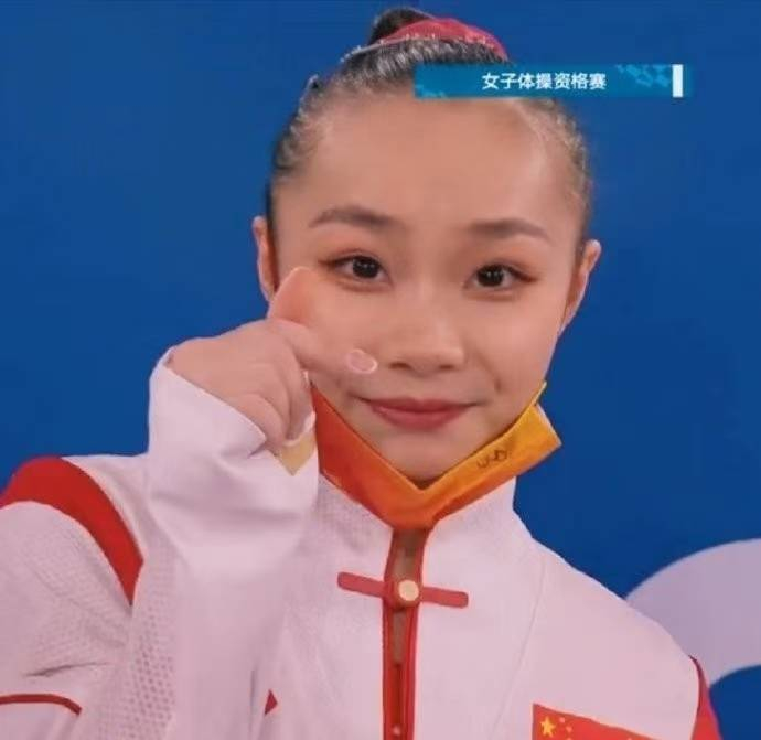 v站-体操女神芦玉菲:比刘璇还美,25岁悄然成妈妈,孩子父亲竟是他!|全运会|亚运会|运动员|赛场|粉丝_新浪体育_新浪新闻