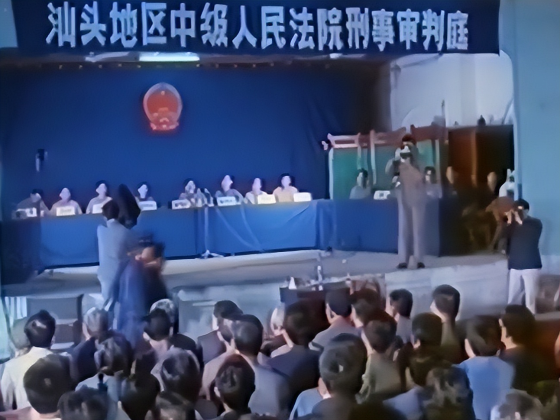 1983年,陈云亲自批示:立即枪毙广东县委书记王仲,原因为何?